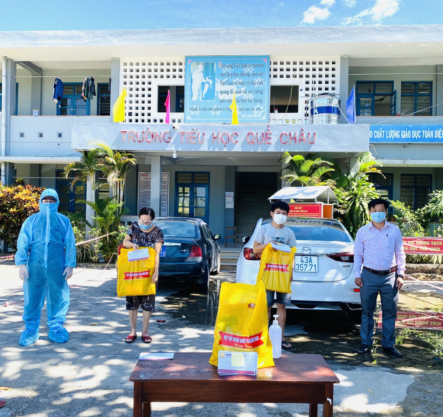 z2646914838862 bd003d1b418b7dec604f93f6c73304e4